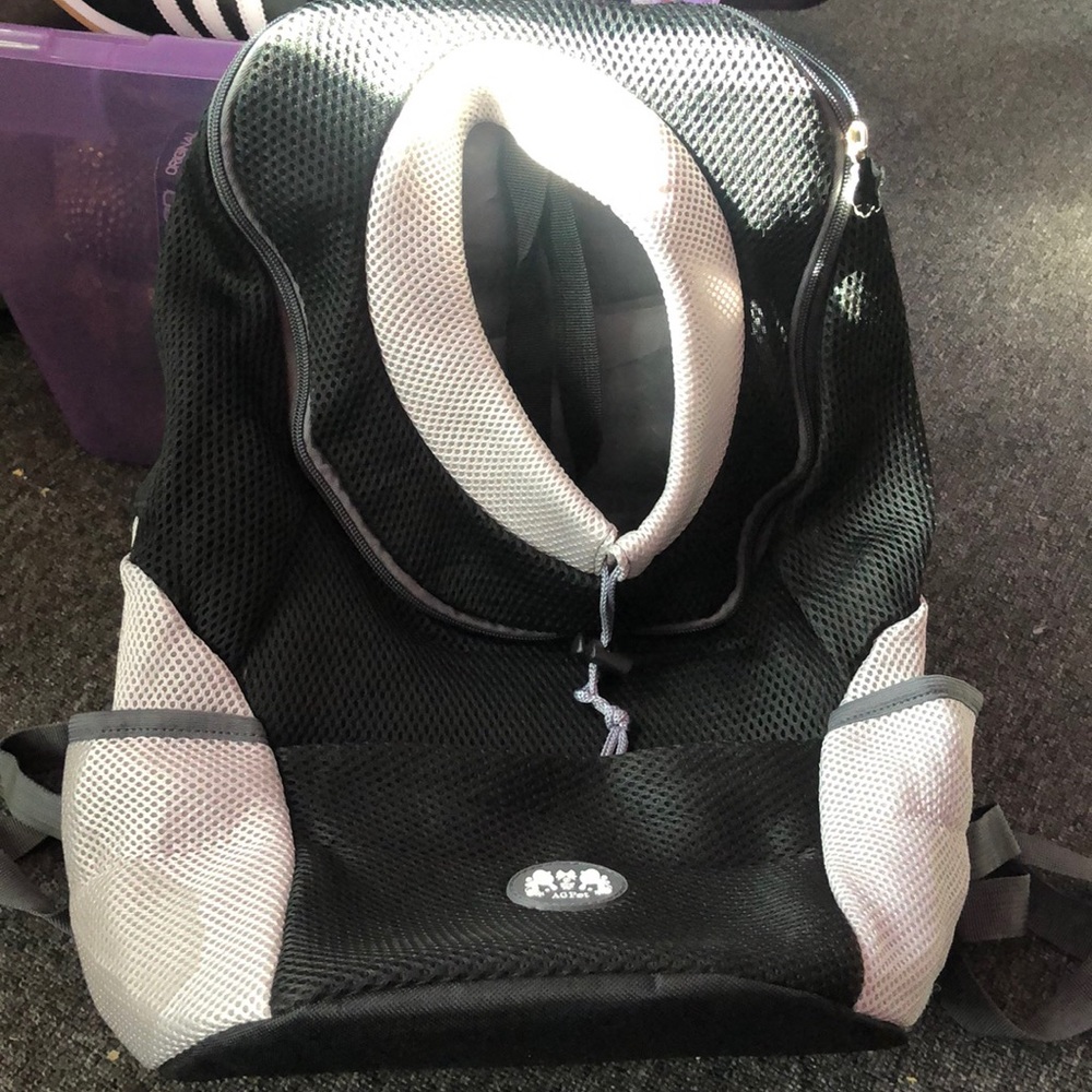 AG pet backpack